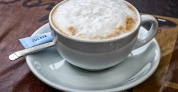 cappuccino-4265752__340.jpg